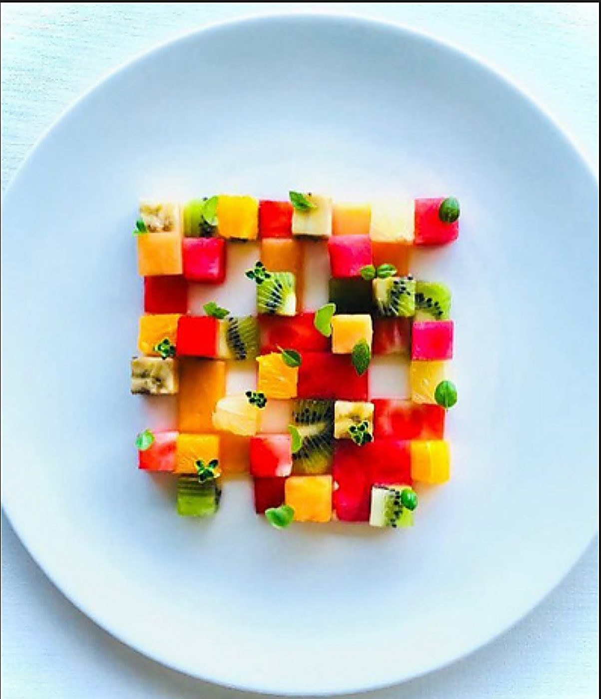 L’assiette en cubes de fruits