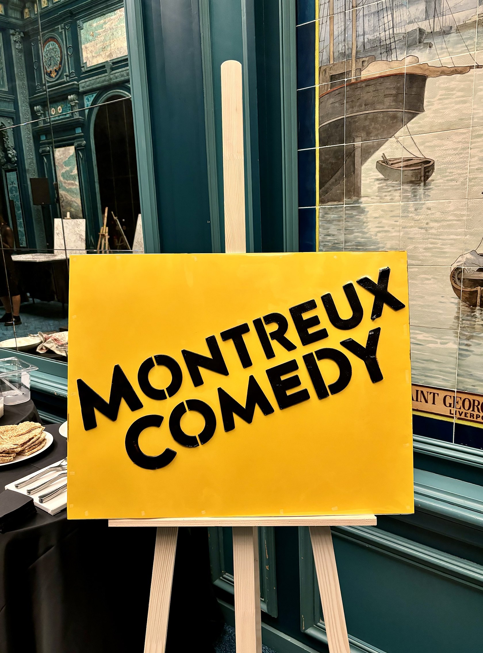 Logo comestible Montreux Comedy, toile entière